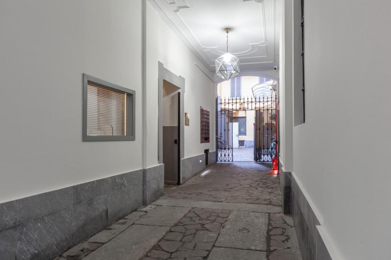 Charme Milan-300M Dal Duomo Apartment Exterior photo